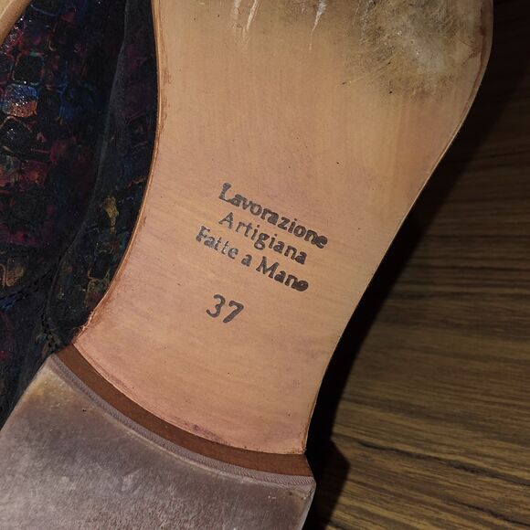 PAPUCEI Rare! Sz6.5 Avant Garde Iridescent Art 2 Wear Artsy Shimmer Tie Up Shoes - Picture 13 of 14